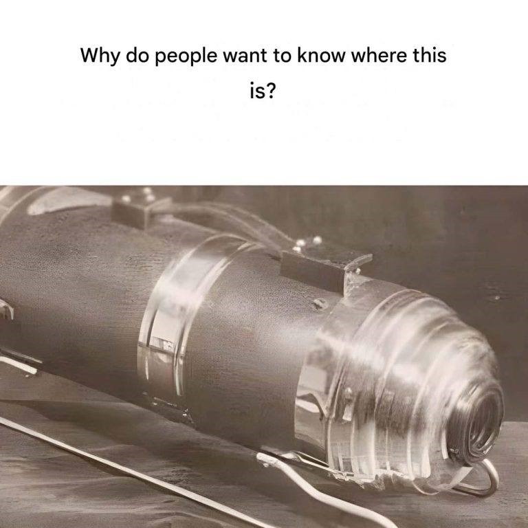 A Prestige Object with a Mark on the Year 1930