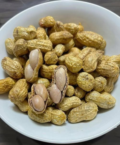 Doctors Reveal That Eating Peanuts Causes …