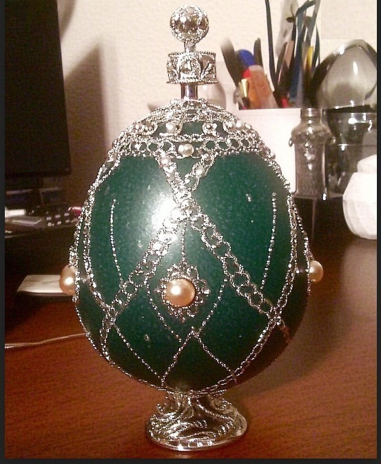 Husband Mocks Old Egg Wife Bought at Flea