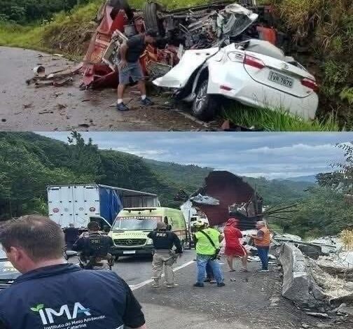 Serious acci dent leaves 9 , among them was our dear beloved singer, See it!