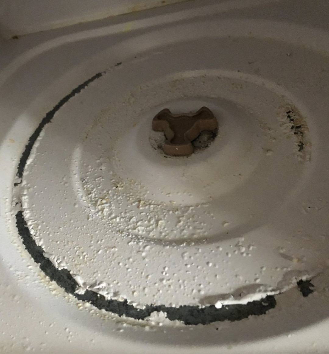 Why Does the Inside of My Microwave Keep Bubbling and Peeling? The Real Reason Behind This Annoying Problem (And How to Fix It)